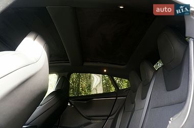 Лифтбек Tesla Model S 2018 в Черновцах фото 17 Лифтбек Tesla Model S 2018 в Черновцах