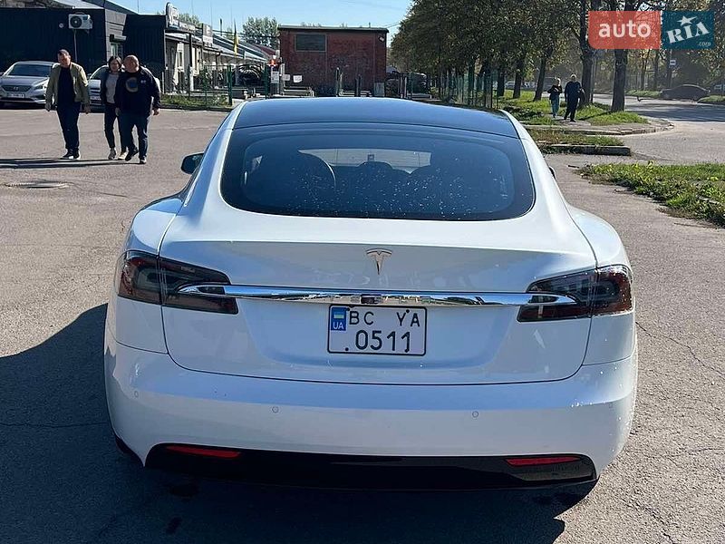 Ліфтбек Tesla Model S 2020 в Львові