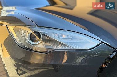 Лифтбек Tesla Model S 2015 в Ровно