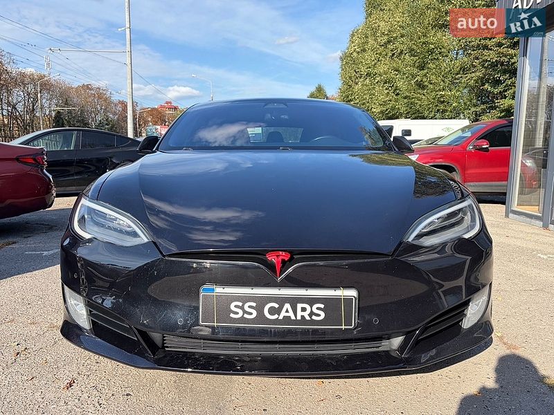 Ліфтбек Tesla Model S 2018 в Полтаві