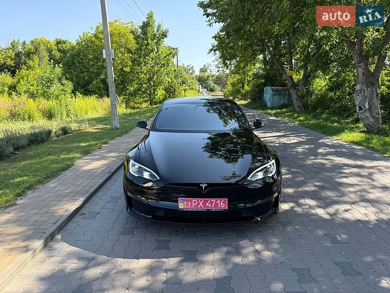 Tesla Model S 2023