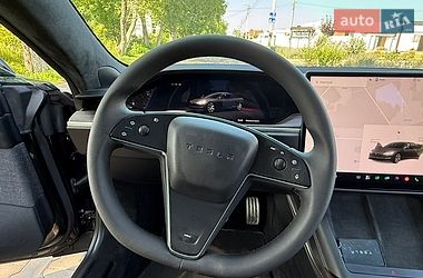 Лифтбек Tesla Model S 2023 в Ровно