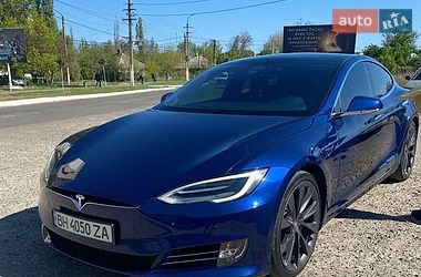 Лифтбек Tesla Model S 2019 в Белгороде-Днестровском