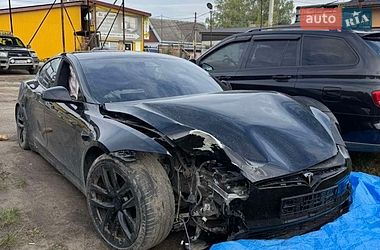 Лифтбек Tesla Model S 2021 в Бориславе