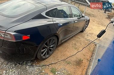 Ліфтбек Tesla Model S 2015 в Миколаєві фото 4 Ліфтбек Tesla Model S 2015 в Миколаєві
