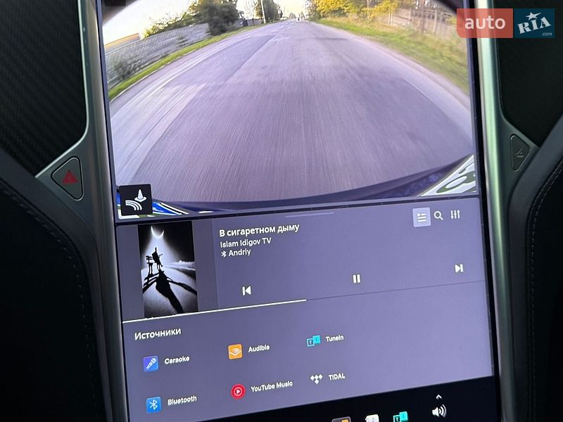 Лифтбек Tesla Model S 2016 в Ровно