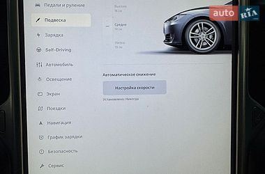 Лифтбек Tesla Model S 2015 в Киеве