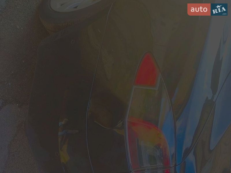 Ліфтбек Tesla Model S 2016 в Києві