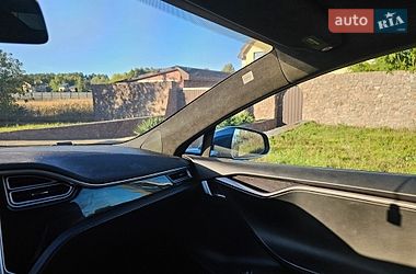Ліфтбек Tesla Model S 2015 в Києві