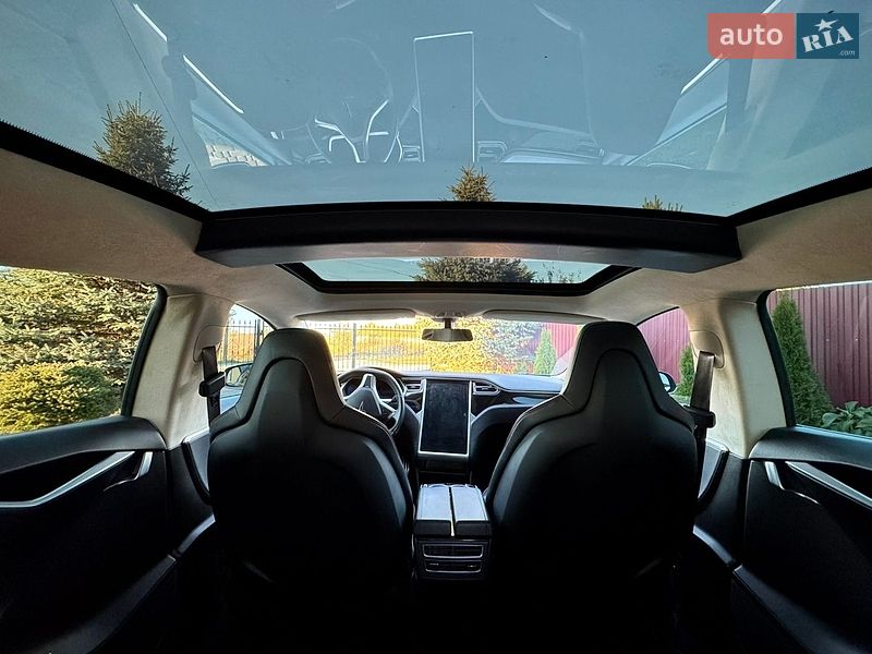 Лифтбек Tesla Model S 2013 в Дрогобыче