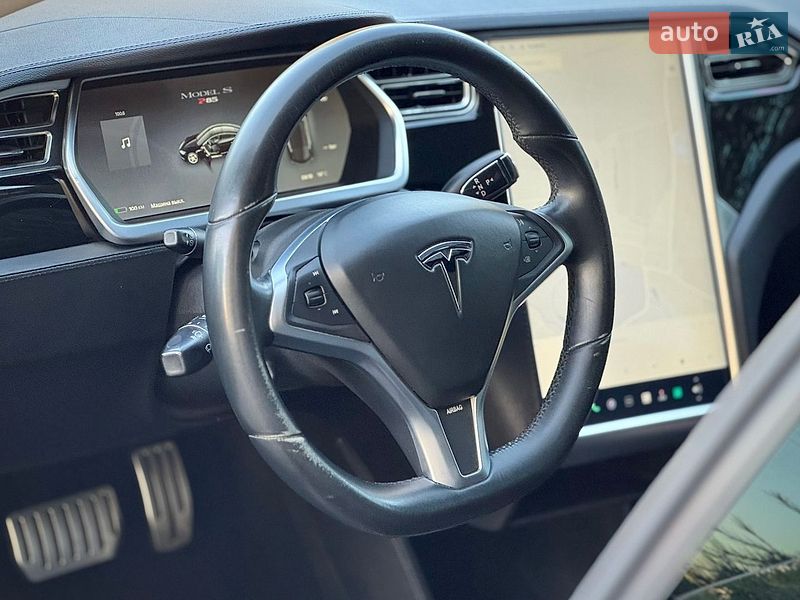 Лифтбек Tesla Model S 2013 в Дрогобыче
