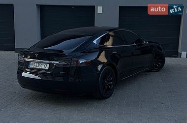 Ліфтбек Tesla Model S 2017 в Тернополі