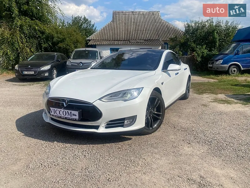 Tesla Model S