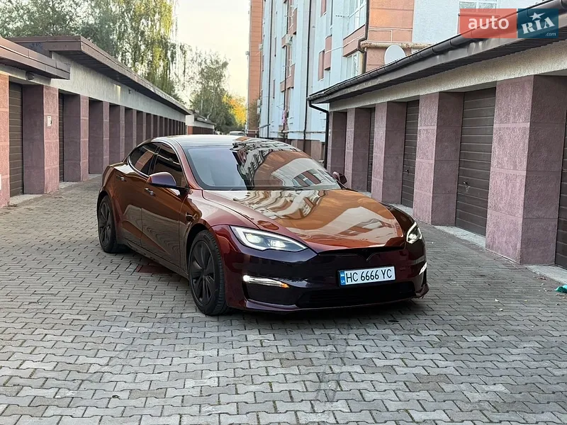 Tesla Model S