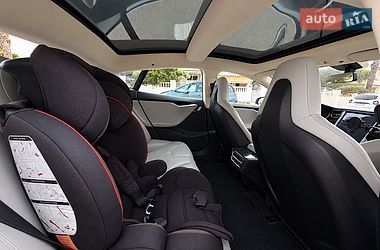 Лифтбек Tesla Model S 2014 в Киеве