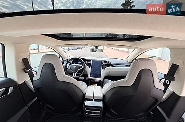 Лифтбек Tesla Model S 2014 в Киеве