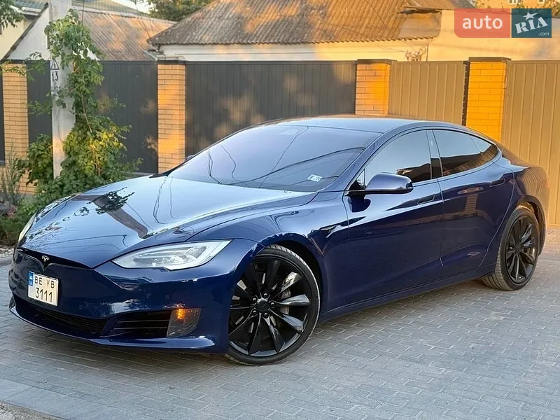 Tesla Model S 2017