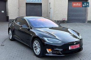 Лифтбек Tesla Model S 2017 в Владимире