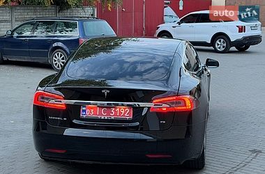 Лифтбек Tesla Model S 2017 в Владимире