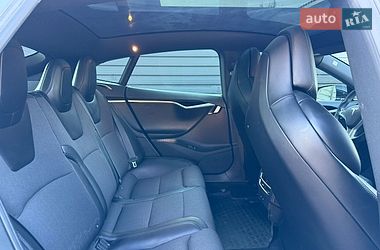 Лифтбек Tesla Model S 2017 в Владимире