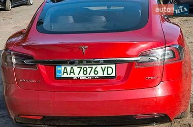 Ліфтбек Tesla Model S 2018 в Ірпені