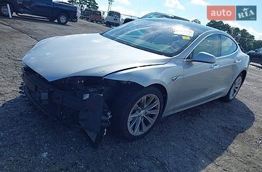 Лифтбек Tesla Model S 2018 в Житомире