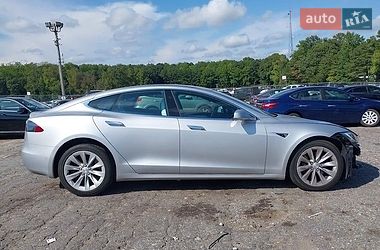 Лифтбек Tesla Model S 2018 в Житомире
