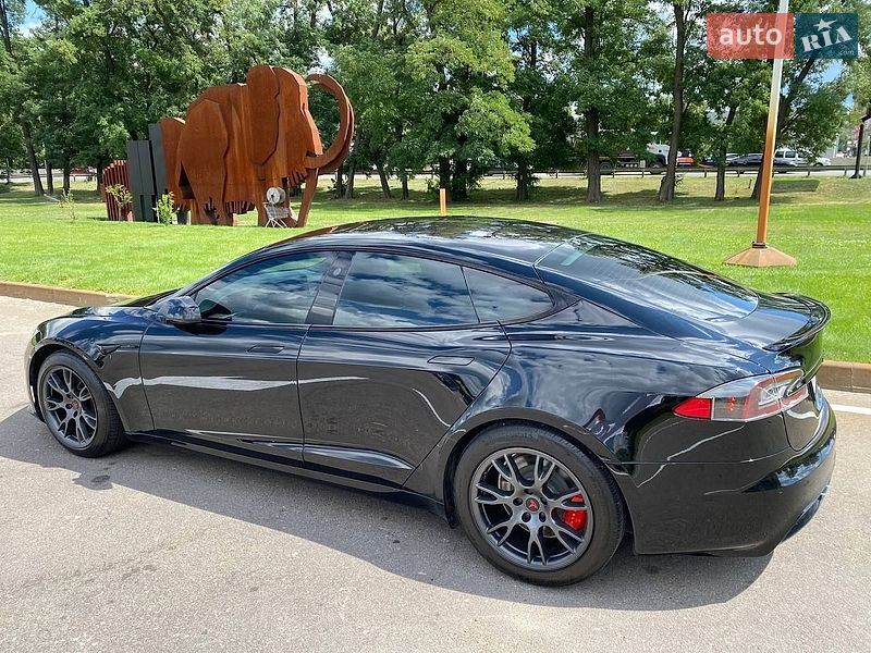 Ліфтбек Tesla Model S 2021 в Києві