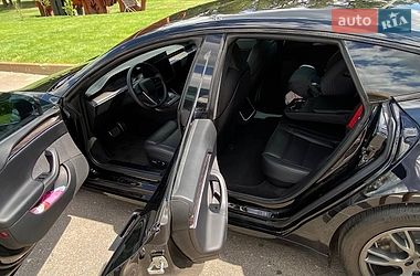 Ліфтбек Tesla Model S 2021 в Києві