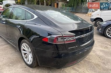 Лифтбек Tesla Model S 2017 в Киеве