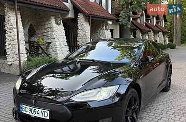 Лифтбек Tesla Model S 2015 в Шептицькому