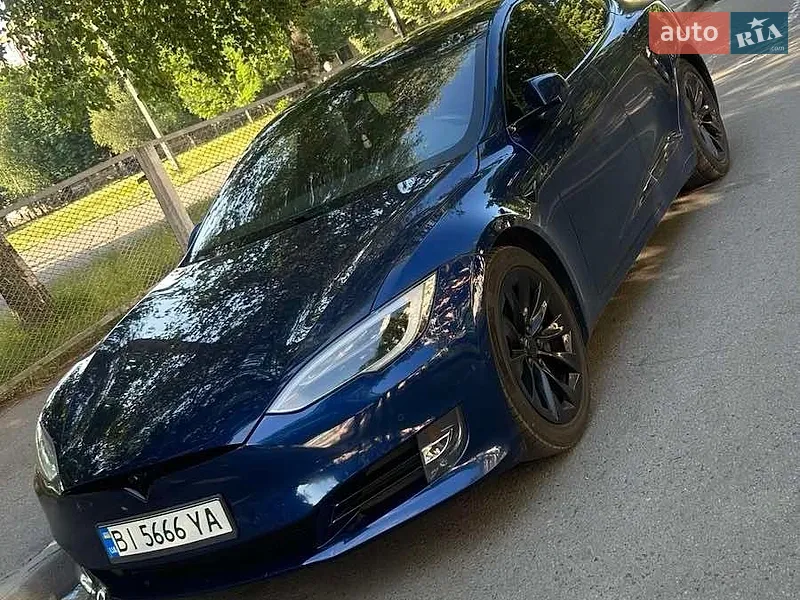 Tesla Model S 2017