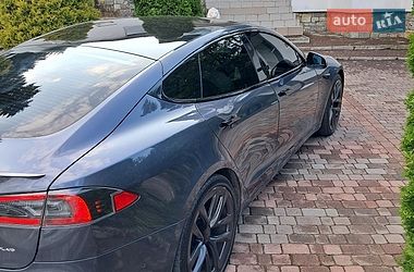 Лифтбек Tesla Model S 2021 в Коломые