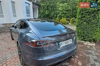 Лифтбек Tesla Model S 2021 в Коломые