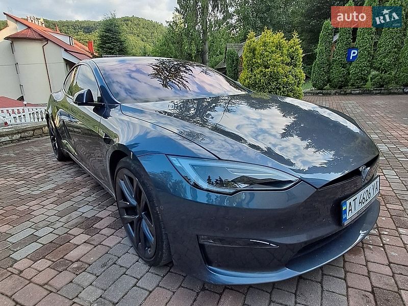 Лифтбек Tesla Model S 2021 в Коломые