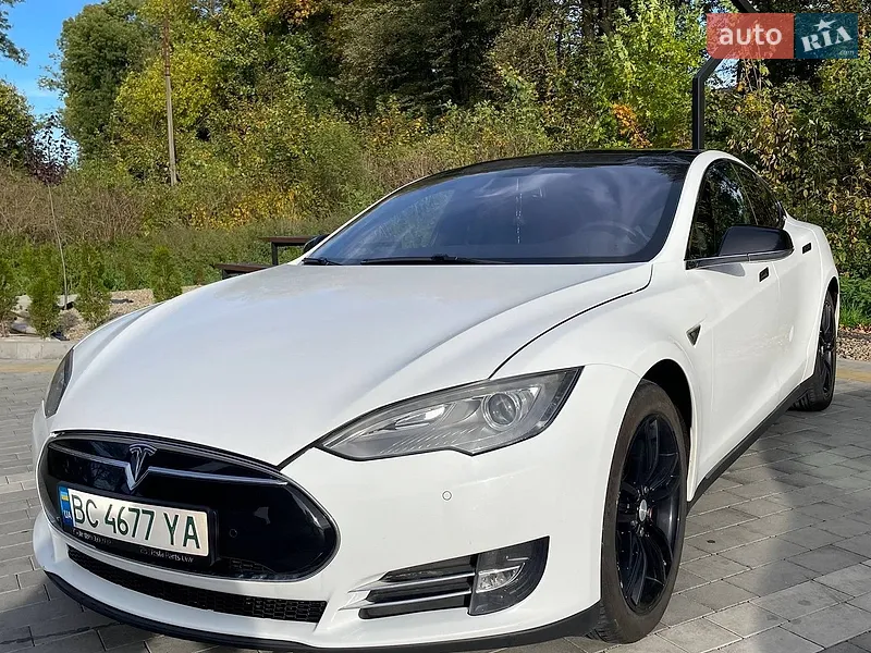 Tesla Model S