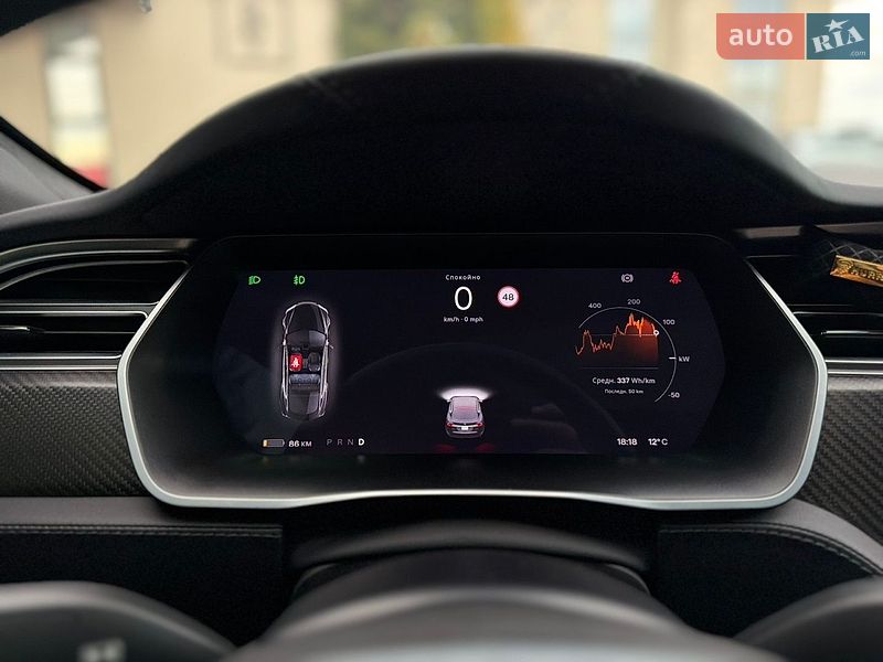 Лифтбек Tesla Model S 2017 в Львове