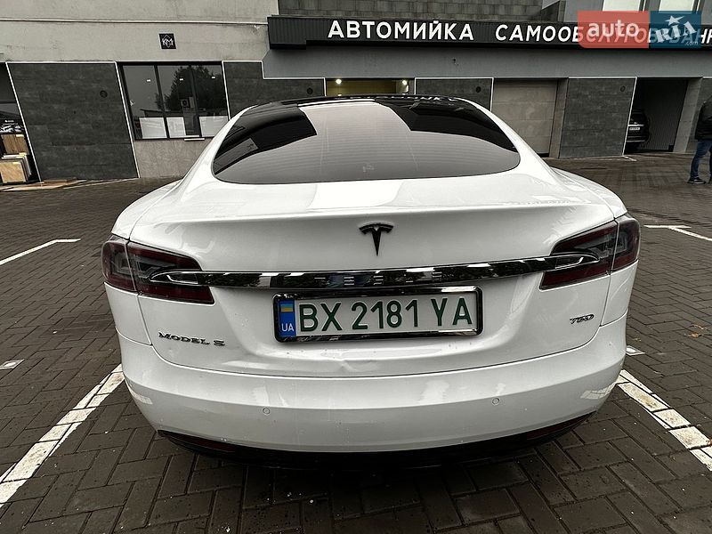 Лифтбек Tesla Model S 2018 в Каменец-Подольском