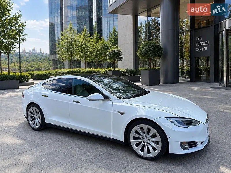 Tesla Model S
