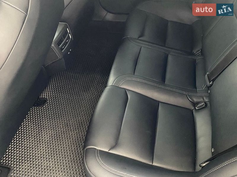 Ліфтбек Tesla Model S 2019 в Івано-Франківську фото 4 Ліфтбек Tesla Model S 2019 в Івано-Франківську