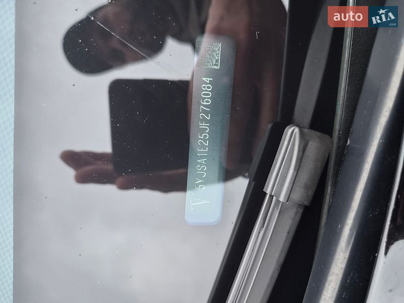 Лифтбек Tesla Model S 2018 в Киеве