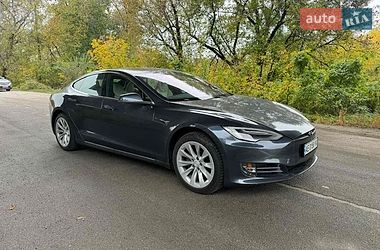 Ліфтбек Tesla Model S 2020 в Дніпрі