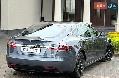 Лифтбек Tesla Model S 2020 в Стрые