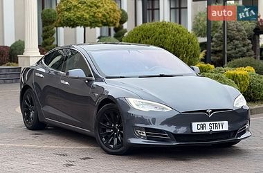 Лифтбек Tesla Model S 2020 в Стрые