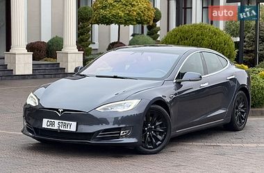 Лифтбек Tesla Model S 2020 в Стрые