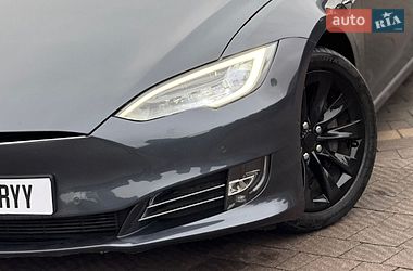 Лифтбек Tesla Model S 2020 в Стрые