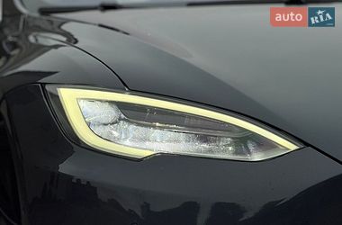 Лифтбек Tesla Model S 2020 в Стрые