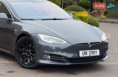 Лифтбек Tesla Model S 2020 в Стрые