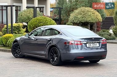 Лифтбек Tesla Model S 2020 в Стрые