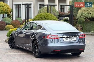 Лифтбек Tesla Model S 2020 в Стрые